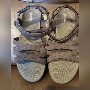 Skechers Womens‎ On the go Flex Ankle Strap Sandal. NEW WITHOUT BOX